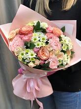 Букет нежные объятья в Клишева Букет цветов из: Гвоздики, Розы и Хризантемы в Клишева