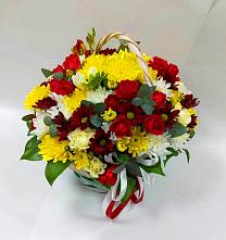 Цветочная композиция из Хризантемы и Розы в корзине в Клишева